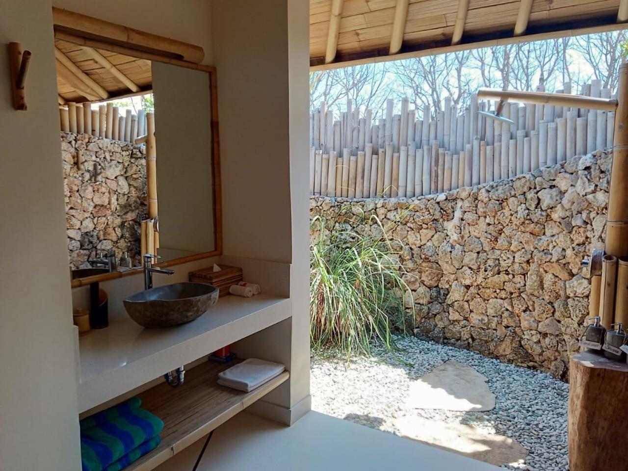 Maringi Sumba By The Sumba Hospitality Foundation Waikelo エクステリア 写真