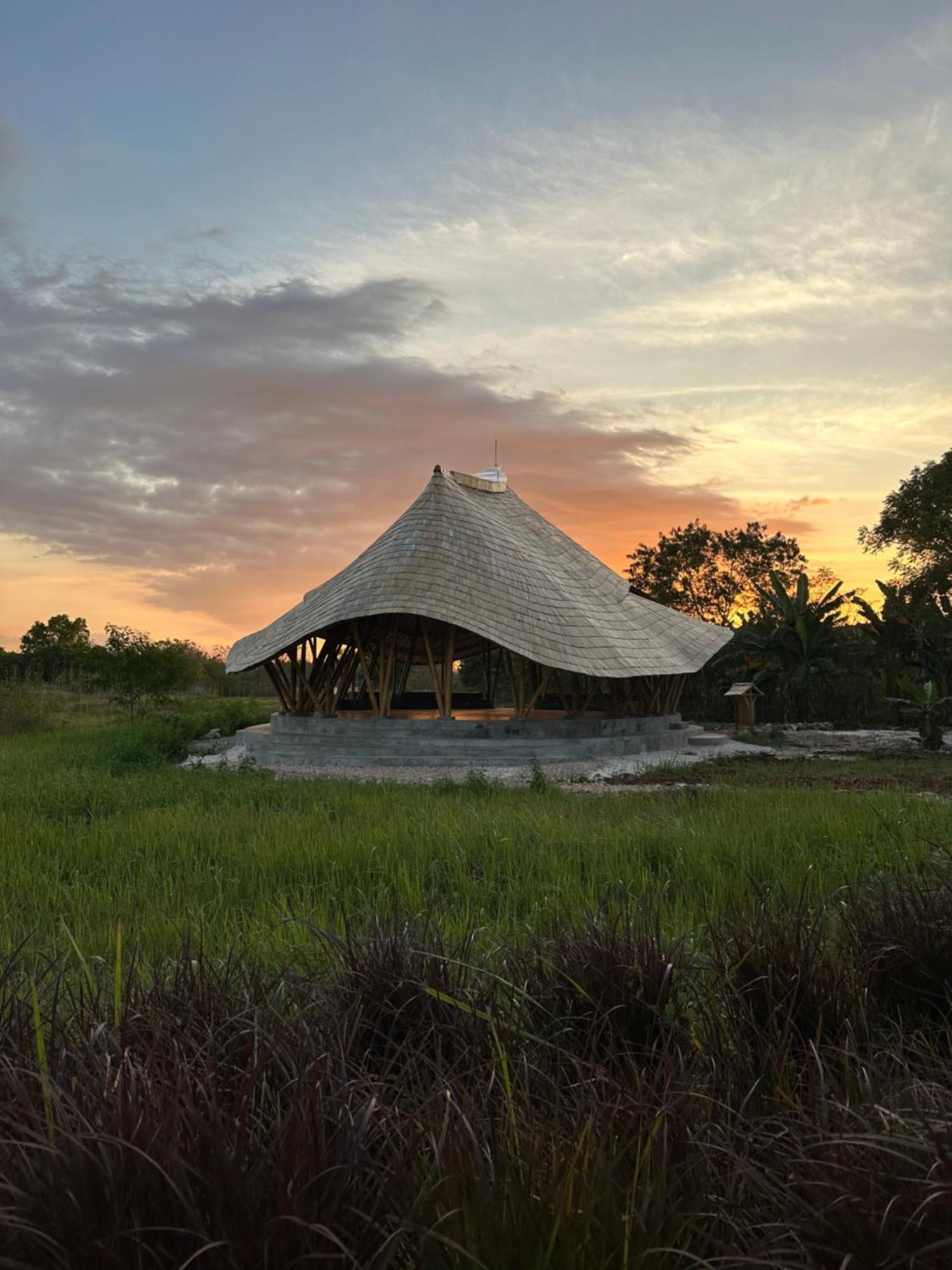 Maringi Sumba By The Sumba Hospitality Foundation Waikelo エクステリア 写真